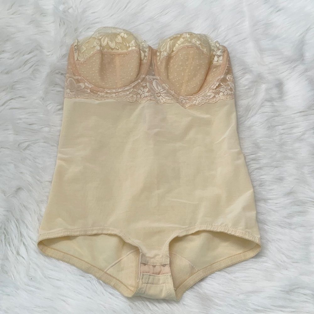 VINTAGE Dolores for Poirette Bustier‎